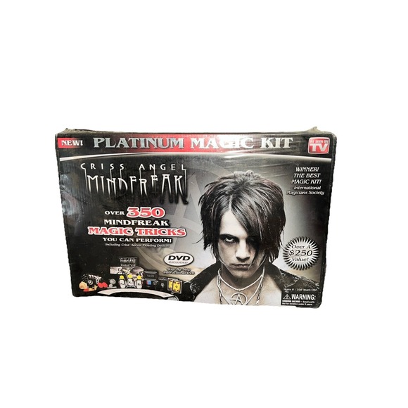 2009 New As Seen On TV Criss‎ Angel Mindfreak Platinum Magic Kit Over 350 Tricks - Picture 1 of 4